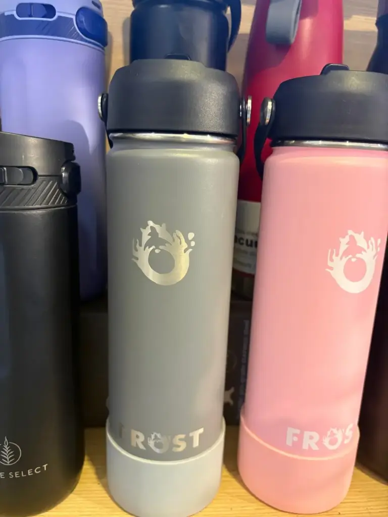 FROST Stainless Steel SUS304, Vacuum Insulated Sport Water Bottle with Silicon Boot, 550ml- Grey