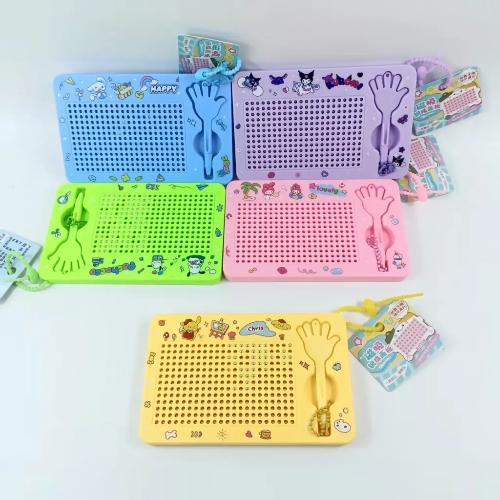 Pocket Size Magnetic Drawing Board and Maze game, with Keyring and  Maze Pen for Kids, Cognitive Learning and Doodle Tablet